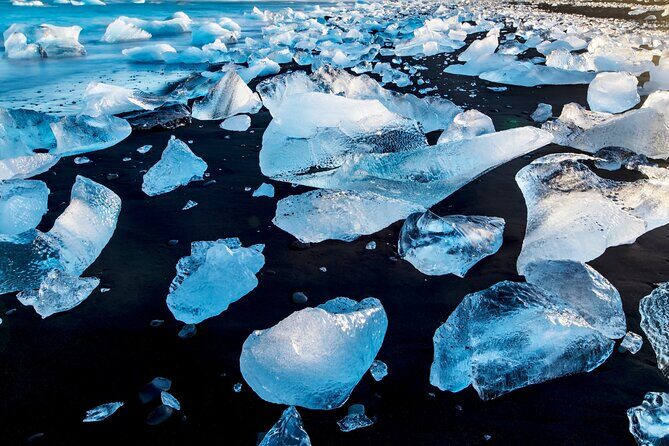 Diamond Beach & Jökulsárlón Floating Glacier Guided Day Tour - FAQ