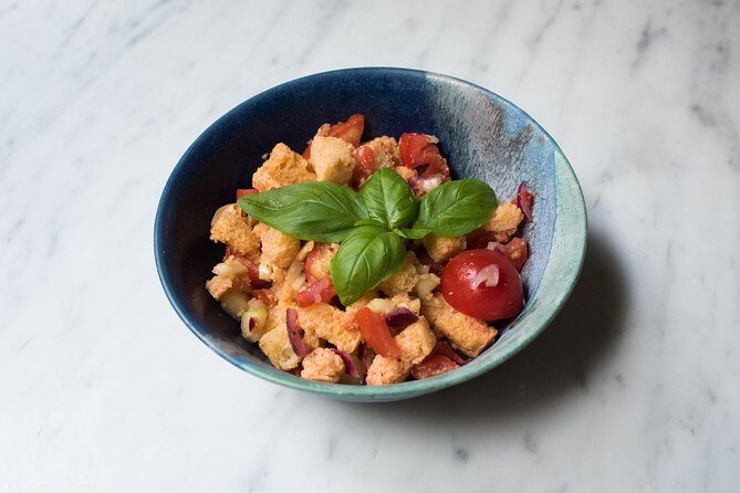 Dining experience at a local's home in Arezzo with show cooking - Exploring the Experience: What You Can Expect