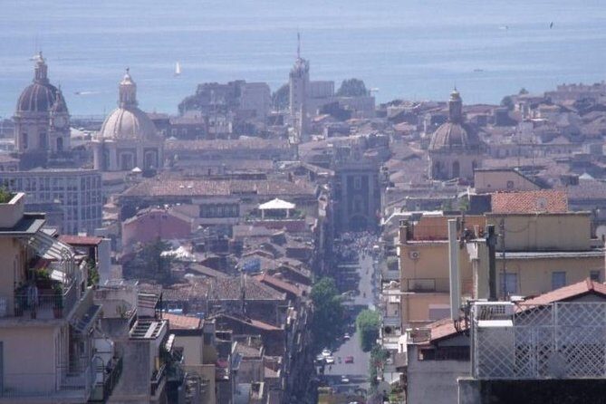 Discover Catania from fabulous viewpoints with your personal photographer - Starting point: Piazza del Duomo