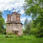 Discover Dracula's Tomb and Mogosoaia Palace - Private Tour from Bucharest - Detailed Breakdown of the Itinerary