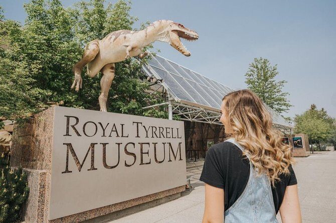 Discover Drumheller, Horseshoe Canyon, Royal Tyrrell Museum - Horseshoe Canyon: The First Outdoor Stop