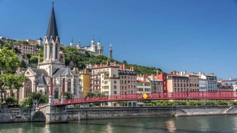 Discover Lyon: Historical Walking Tour with a Local Guide - What Makes This Tour Stand Out?