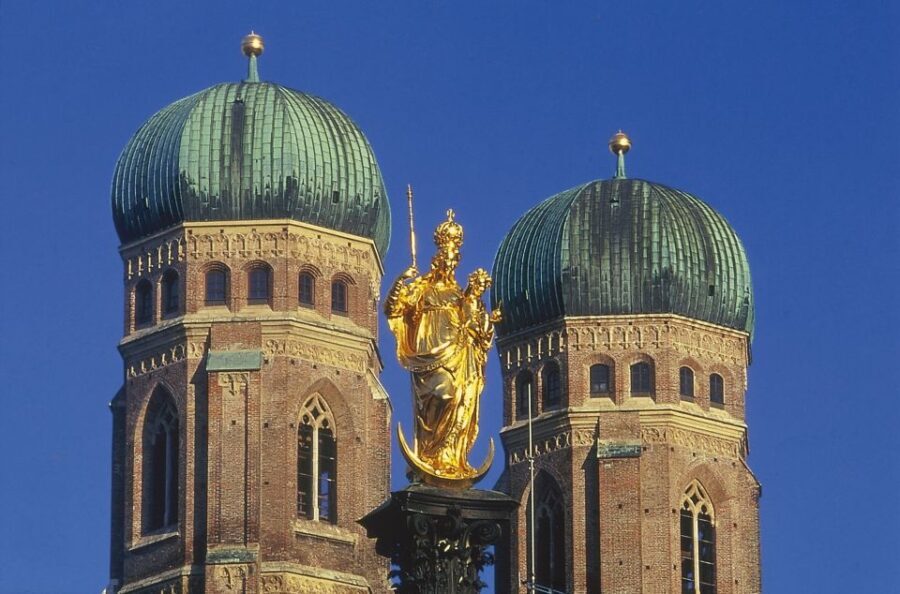 Discover Munich 2-Hour Small Group Walking Tour - A Deeper Look at the Munich Walking Tour Experience