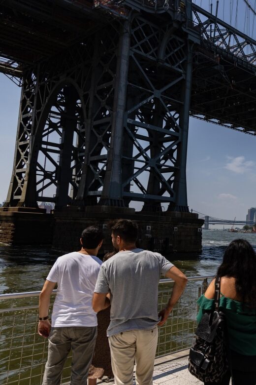 Discover NYC-Tour of Manhattan, The Bronx, Queens & Brooklyn - The Value of the Tour