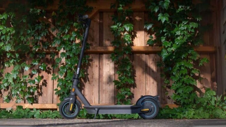 Discover Old Quebec in a different way - on an electric scooter 3h - Practicalities: Price, Equipment, and Booking