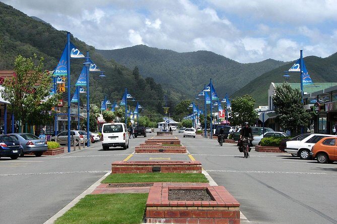 Discover Picton: Self-Guided Audio Tour - A Detailed Look at the Picton Self-Guided Audio Tour