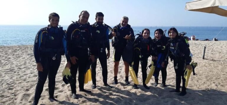 DISCOVER RECREATIONAL SCUBA DIVING. - An In-Depth Look at the Discover Recreational Diving Experience