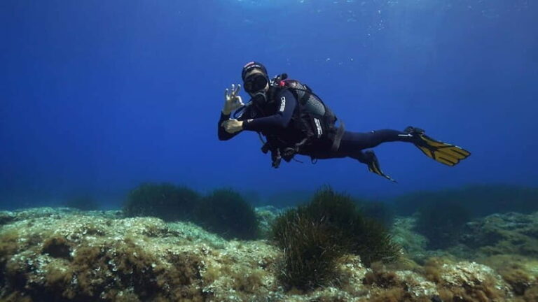 Discover Scuba Diving in Menorca: your first underwater adventure - Practical Details to Know