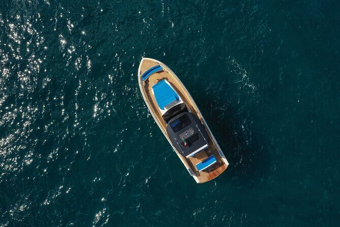 Discover the Amalfi coast between traditions, flavors and colors with a private tour - An In-Depth Look at the Amalfi Coast Private Boat Tour