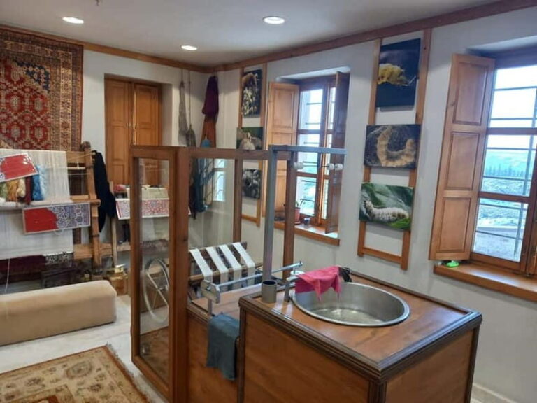 Discover the Ancient Art of Carpet Weaving in Cappadocia - Final Thoughts: Who Will Love This Experience?