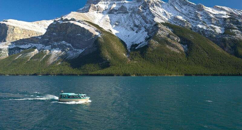 Discover the Best of Banff: Lakes, Mountains, Gondola Ride - Why This Tour Works