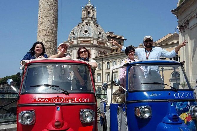 Discover the famous seven hills of Rome with the calessino bee - Exploring Rome on a Vintage Calessino