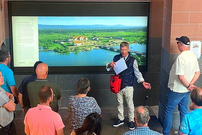 Discover the Heart of Frankfurt - City Tour in German - What Travelers Say