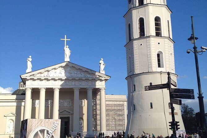 Discover the main sights and hidden gems in Vilnius Old Town - FAQ