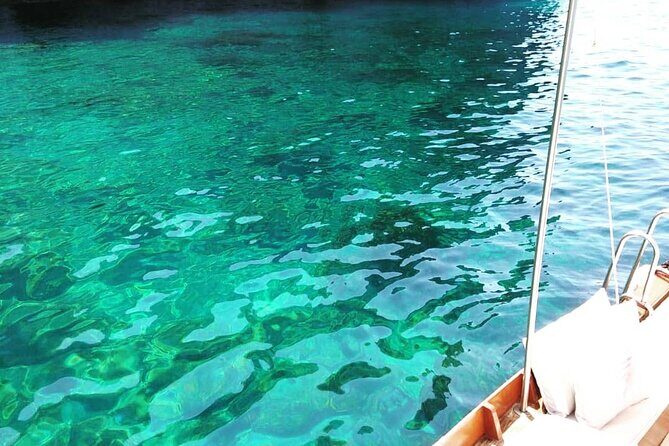 Discovering Lipari by boat (Private tour) - Who Should Consider This Tour?