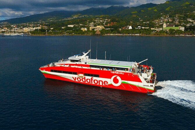 Discovering Moorea from Tahiti in 4x4 with the Ferry Terevau - The Sum Up