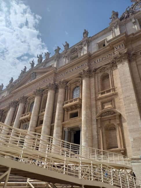 Discovering St. Peter's Basilica: mysteries and legends - The Experience in Detail
