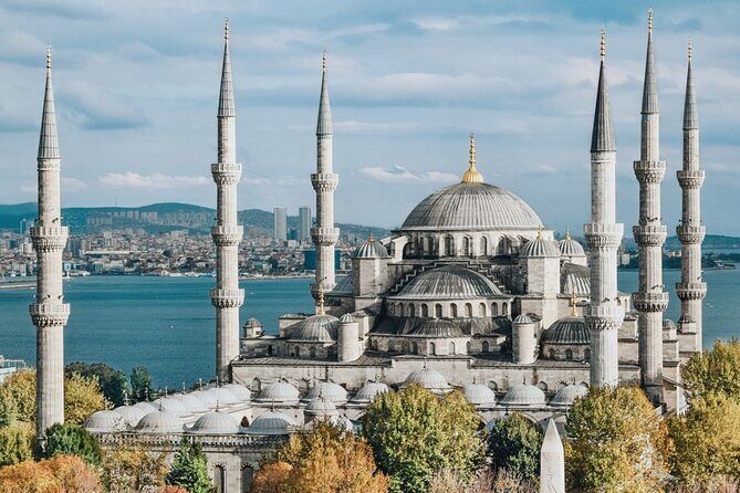 Discovering the Old City/ Full Day Tour/ Lunch&Tickets included - Additional Details to Keep in Mind