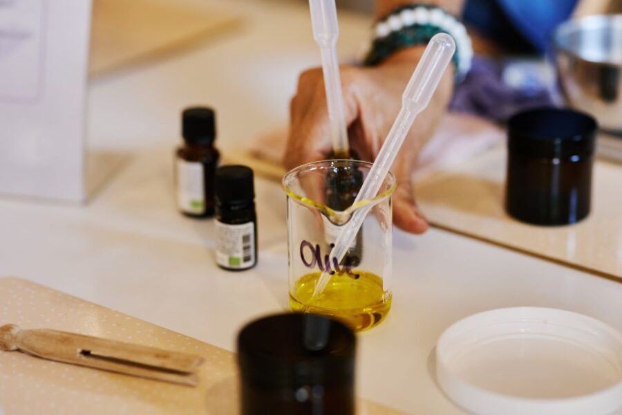 DIY organic plants cosmetics Workshop - A Detailed Look at the Provence Cosmetic Workshop