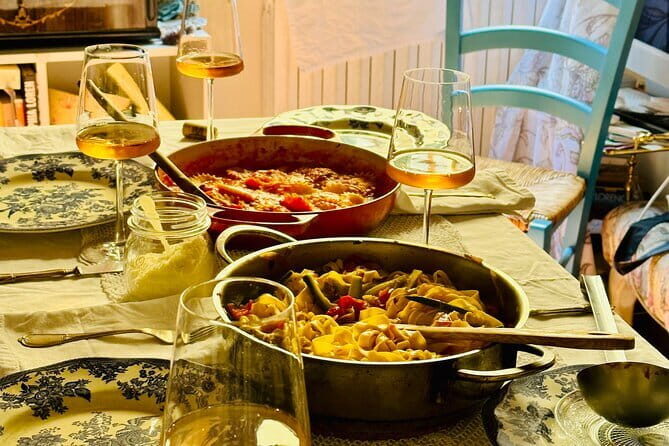Dolce Vita by Day Market Tour & Pasta Making Class - Cooking in a Florentine Home