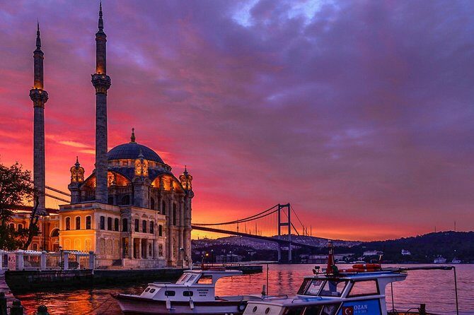 Dolmabace Palace, Bosphorus Boat Tour , Eyüp Sultan Mosque Tour - A Deep Dive into the Tour: What You Can Expect