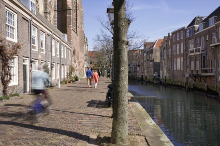 Dordrecht: Dark History Tour - What to Expect from the Dordrecht: Dark History Tour