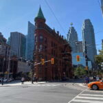 Downtown Toronto: Walking tour experience. English/Spanish - Frequently Asked Questions