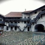 Dracula Castle, Peles Castle and Rasnov Fortress from Brasov - Who Would Love This Tour?