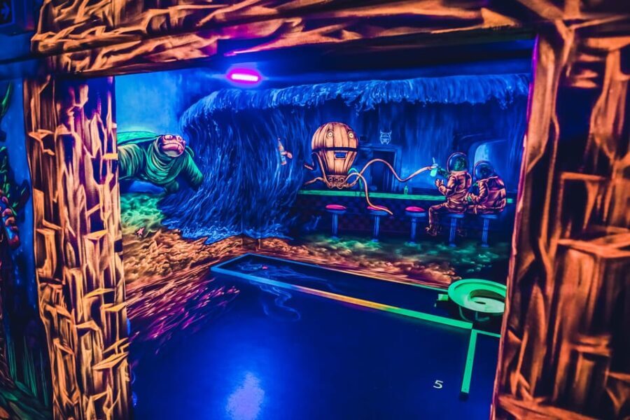 Dresden: 3D black light minigolf in the Barock Eventpark - In-Depth Experience Breakdown