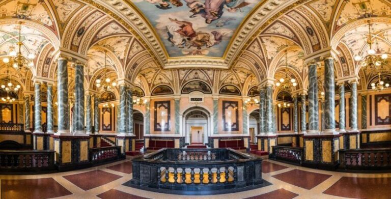 Dresden: Semperoper Guided Tour for Families - Who Will Enjoy This Tour?