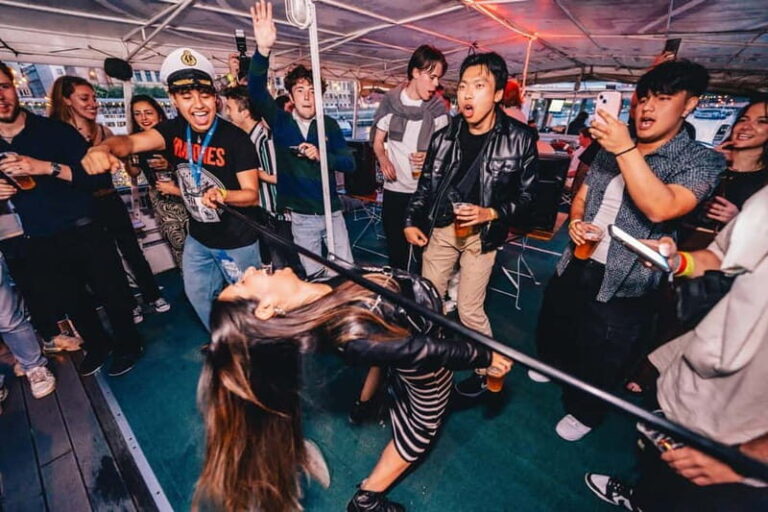 Drunken Monkey Prague Boat Party Open Bar to Duplex Club - A Detailed Breakdown of the Itinerary