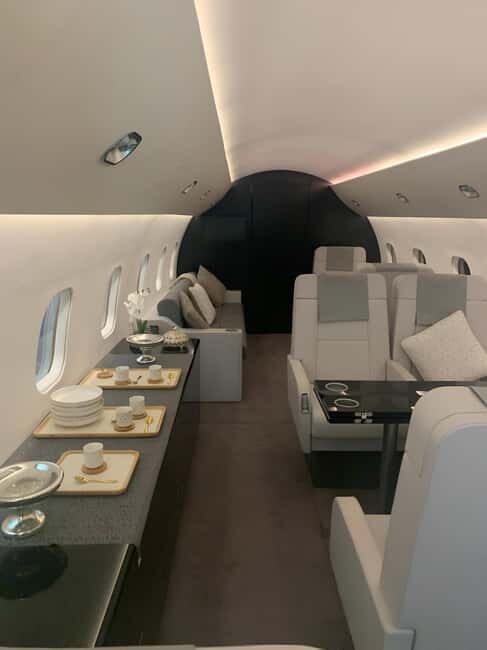 Dugny: Photo & video shooting in a private jet setting - Key Points