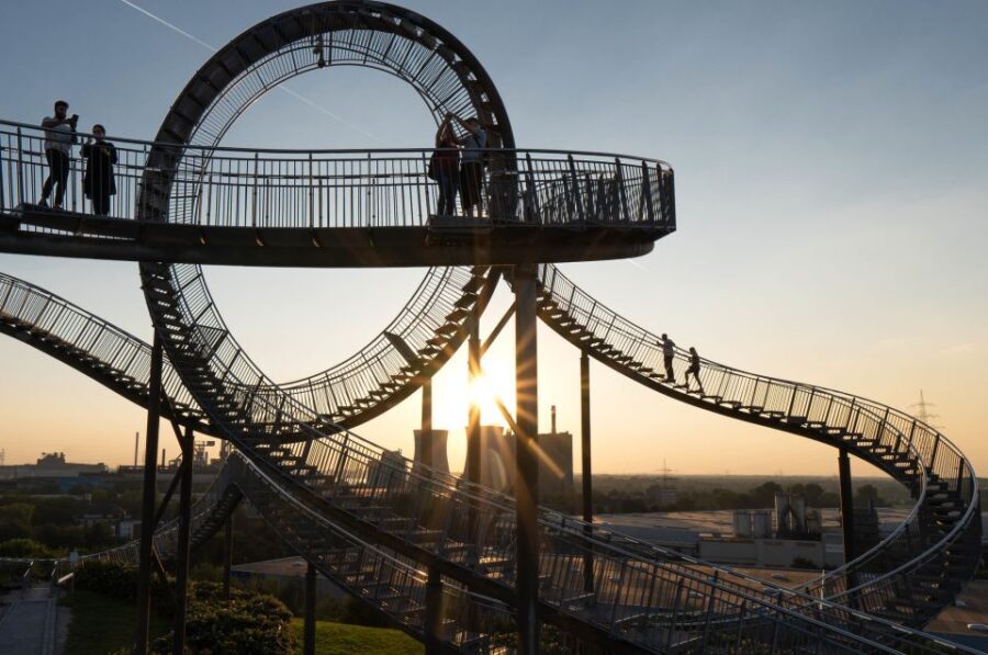 Duisburg: Guided Evening Tour at "Tiger and Turtle"