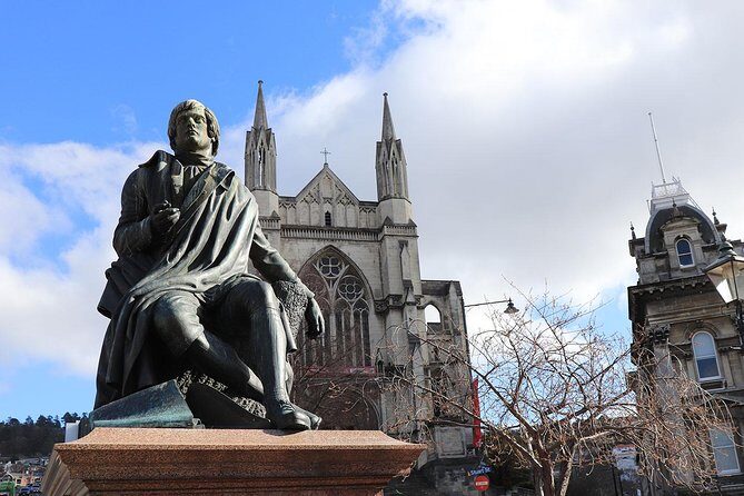Dunedin City, Wildlife and Larnach Castle - Who Would Love This Tour?