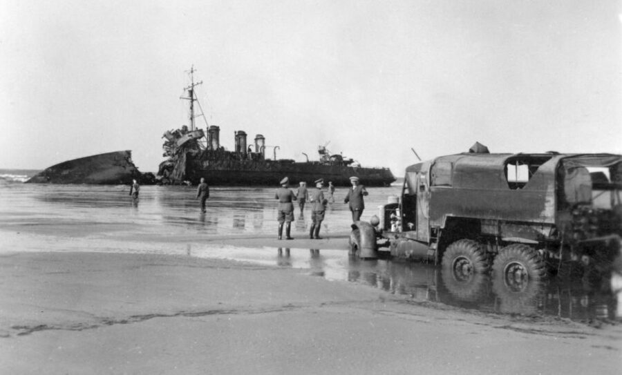 Dunkirk: Operation Dynamo and Battlefield of Dunkirk Tour - A Deep Dive Into the Dunkirk Tour Experience