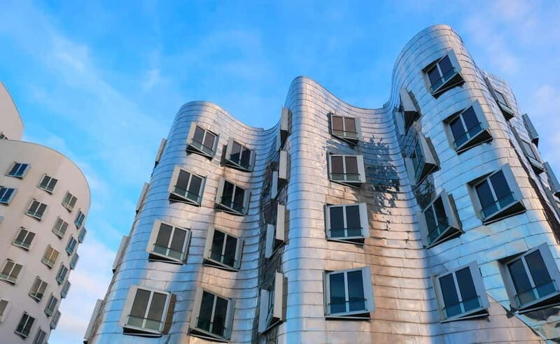 Dusseldorf: 2-hour Best Intro Walking Tour with a Local - A Deep Dive Into the Tour Experience