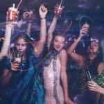 Düsseldorf: Girls-only-tour with shots, party, fun & games - Practical Details and Tips