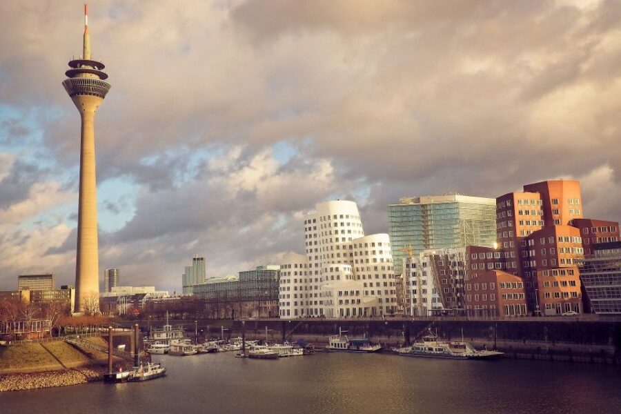 Düsseldorf: Private Walking Tour with a Professional Guide - Detailed Breakdown of the Itinerary