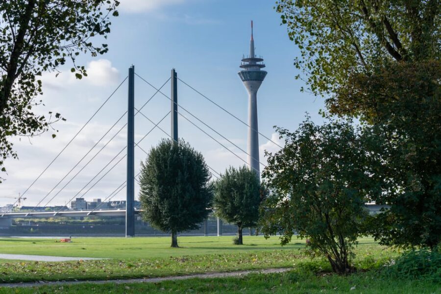 Düsseldorf: Rhine Tower Adult Entry - Authentic Insights from Visitors