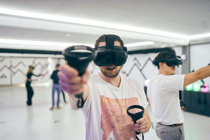 Düsseldorf: Virtual Reality Escape Game - What to Expect from the Düsseldorf VR Escape Experience