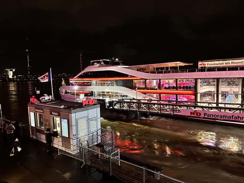 Düsseldorf: Winter Afternoon Boat Cruise on the Rhine - Authentic Feedback from Travelers