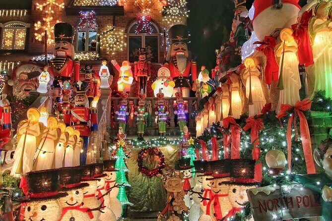 Dyker Heights - Brooklyn Christmas Houses Private Tour - FAQs