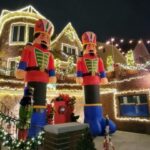 Dyker Heights Holiday Lights - An In-Depth Look at Dyker Heights Holiday Lights Tour