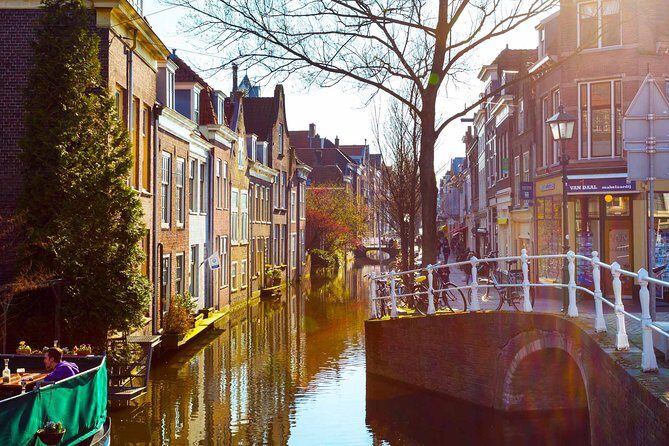 e-Scavenger hunt Delft: Explore the city at your own pace - A Closer Look at the Delft e-Scavenger Hunt Experience