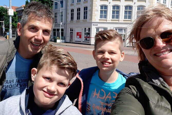e-Scavenger hunt Tilburg: Explore the city at your own pace - The Sum Up
