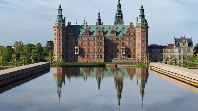 Easy Pace Tour of Kronborg Castle and Frederiksborg Palace - The Real Value of This Tour