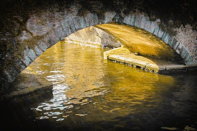 "Edges of Brugge" Photo Tour - 2hr open city tour & workshop - A Closer Look at the "Edges of Brugge" Photo Tour