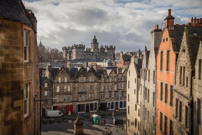 Edinburgh Castle & Royal Mile Walking Tour - Ticket Included - FAQ