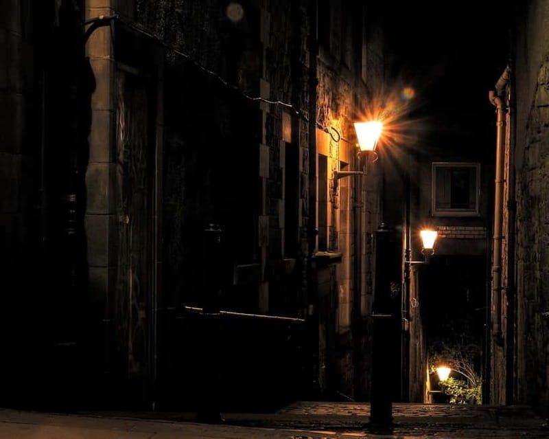 Edinburgh: Dark History Royal Mile Walking Tour - Authentic Experiences and What Past Visitors Say