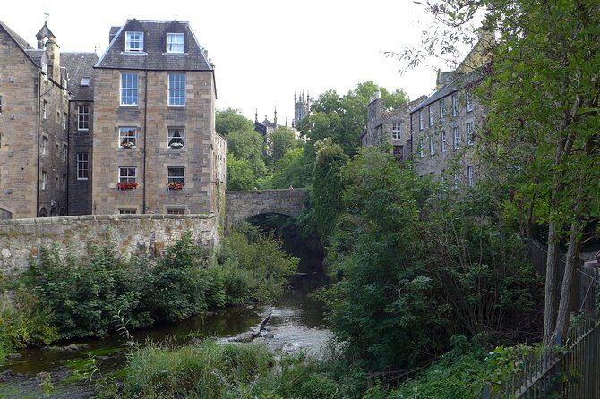Edinburgh: Dean Village Circus Lane Walking Tour with a Local - Who Will Enjoy This Tour?